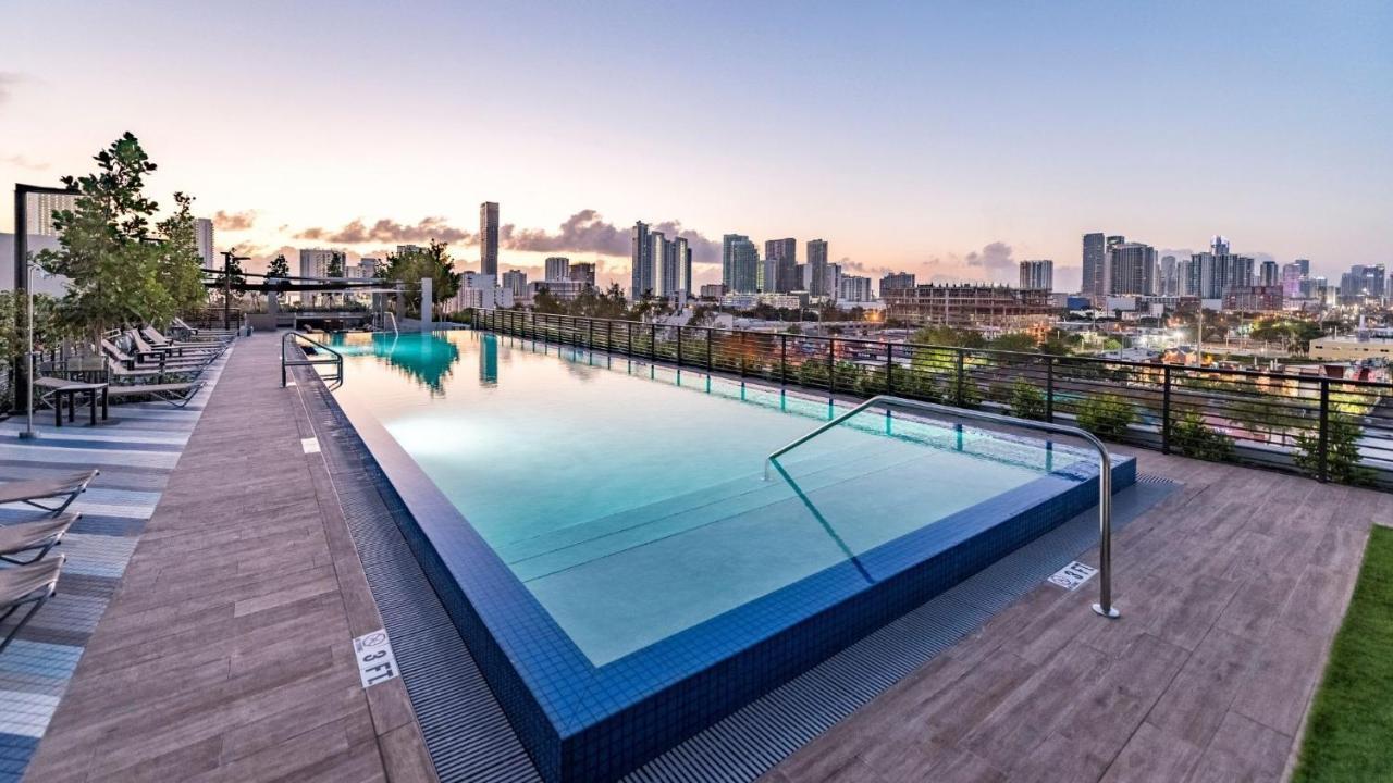 Sentral Studio Apt With Den In Wynwood Майами Экстерьер фото