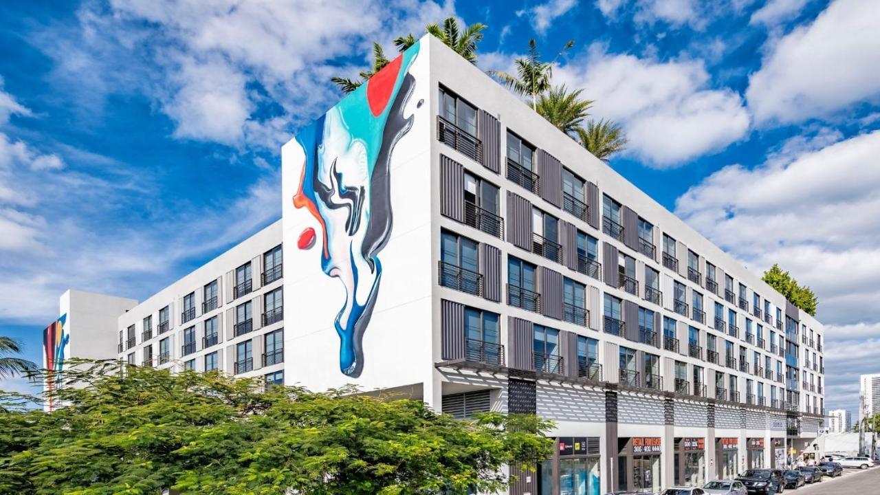 Sentral Studio Apt With Den In Wynwood Майами Экстерьер фото