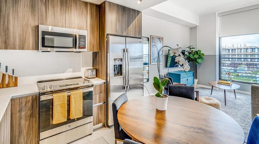 Sentral Studio Apt With Den In Wynwood Майами Экстерьер фото